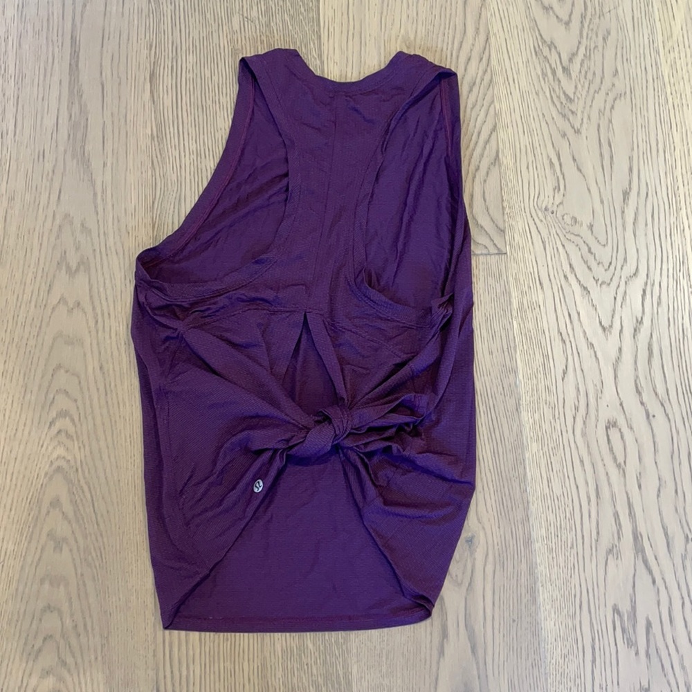 Lululemon tie-back tank